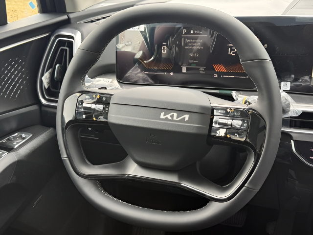 New 2026 Kia Sorento EX w/ EX Premium Package AWD/4WD image 8