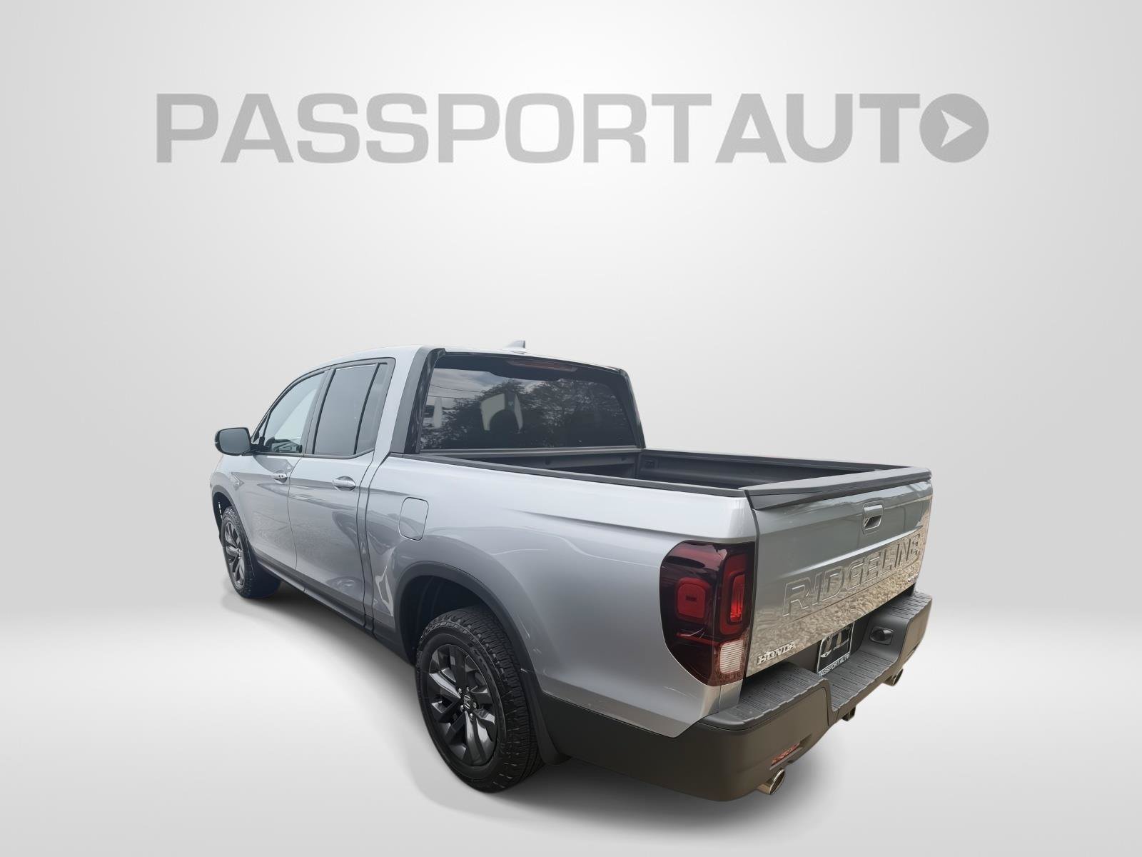 Used 2024 Honda Ridgeline Sport image 3
