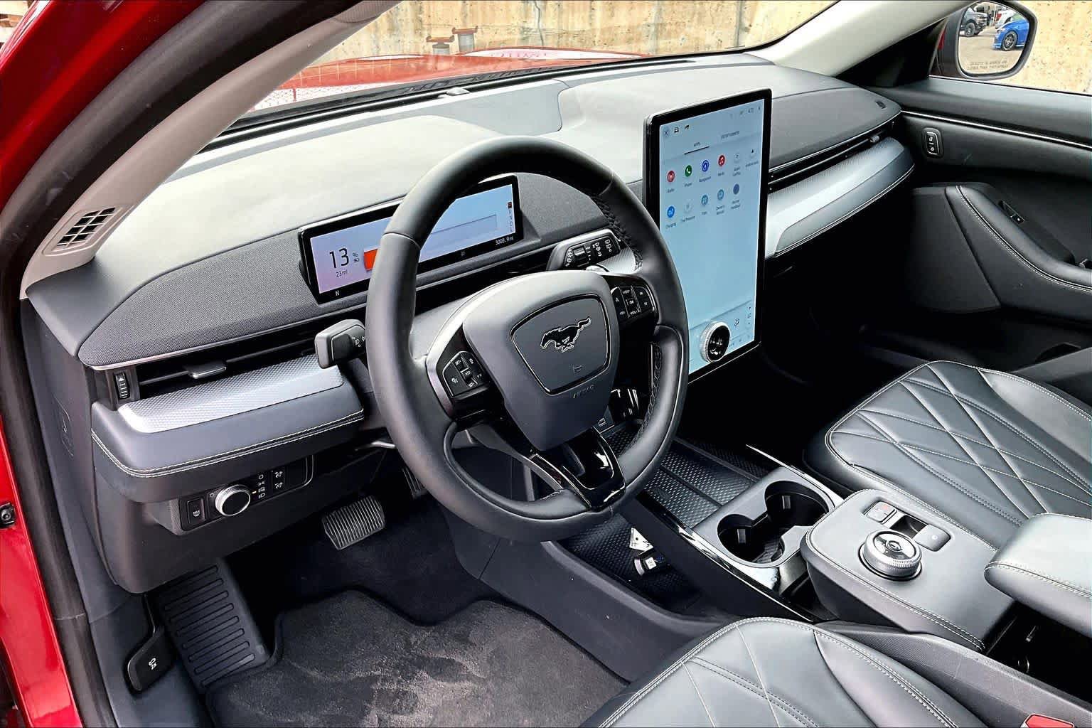 Used 2021 Ford Mustang Mach-E Select w/ Comfort/Appearance Package image 17