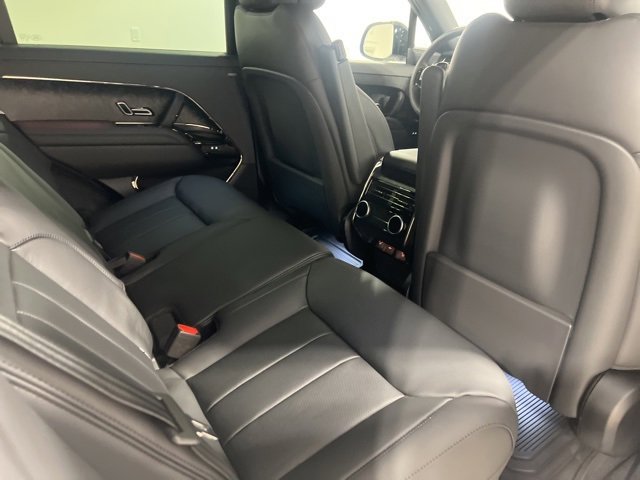 New 2025 Land Rover Range Rover Sport Dynamic SE image 27