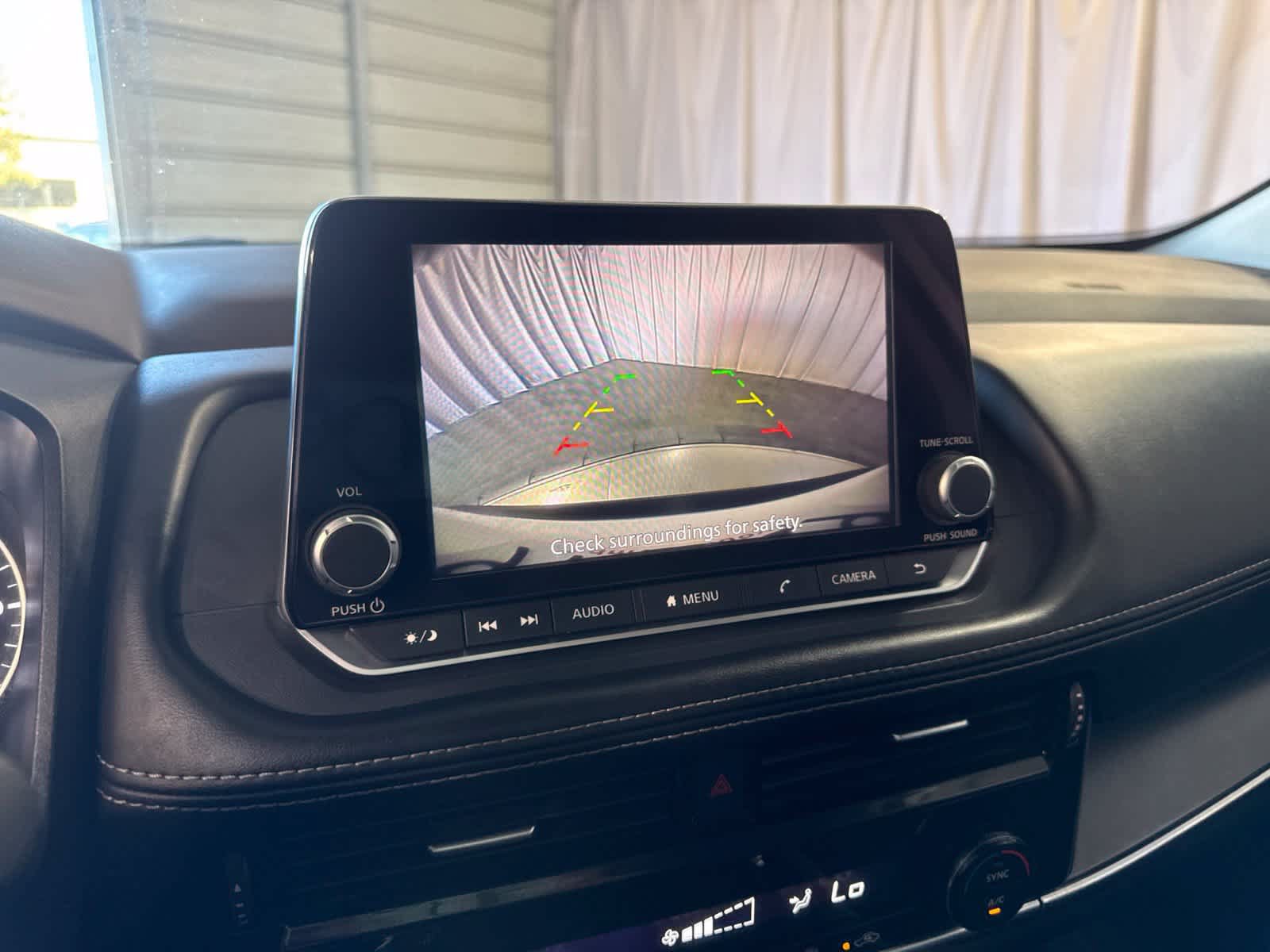 Used 2022 Nissan Rogue SV FWD image 28