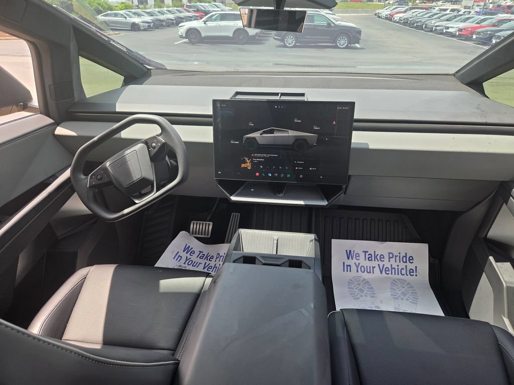 Used 2024 Tesla Cybertruck AWD Crew Cab image 36