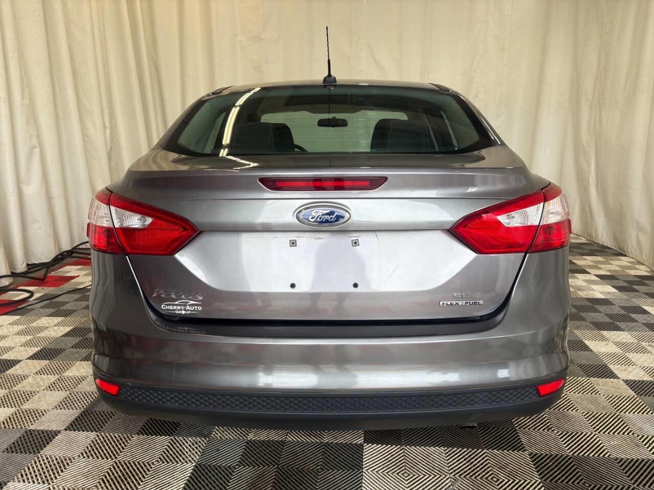 Used 2014 Ford Focus SE w/ SE Winter Package image 7