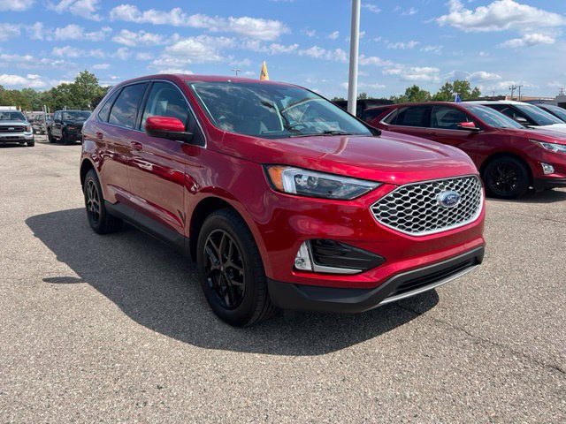 Certified 2023 Ford Edge SEL w/ Convenience Package AWD/4WD image 3