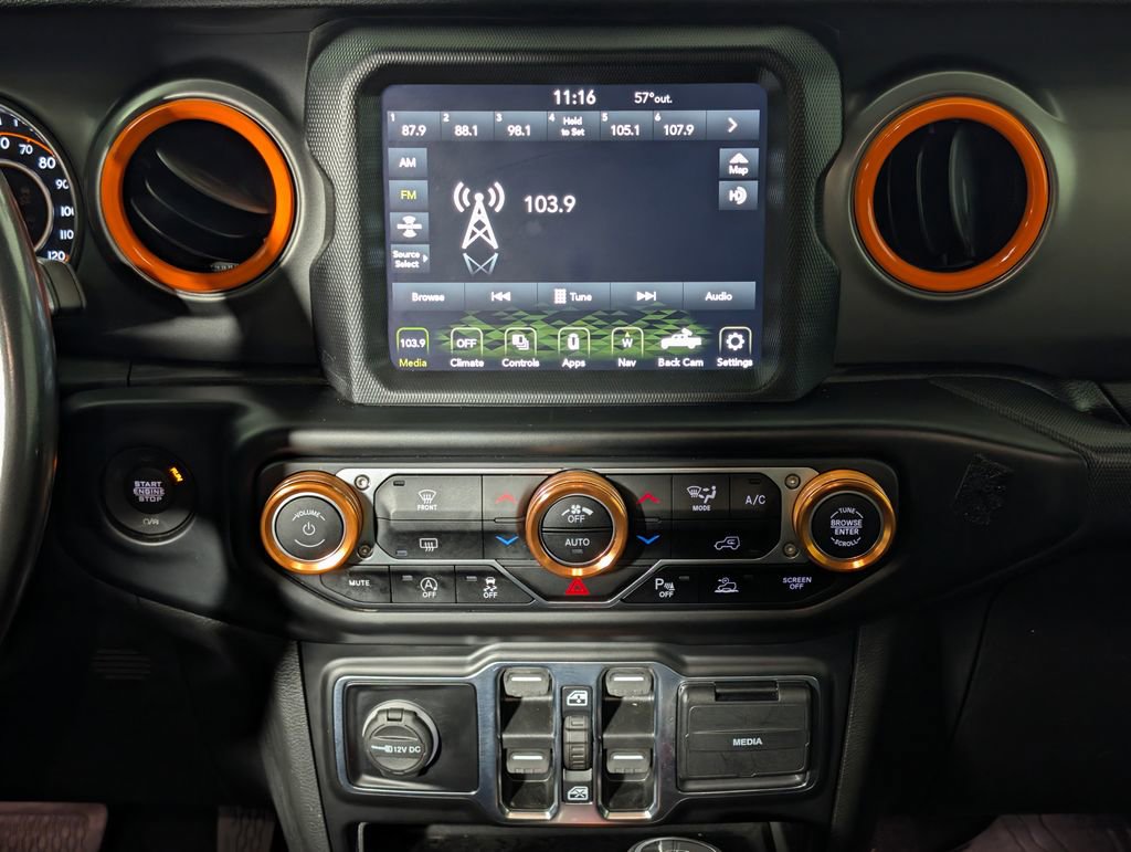 Used 2021 Jeep Gladiator Sport image 14