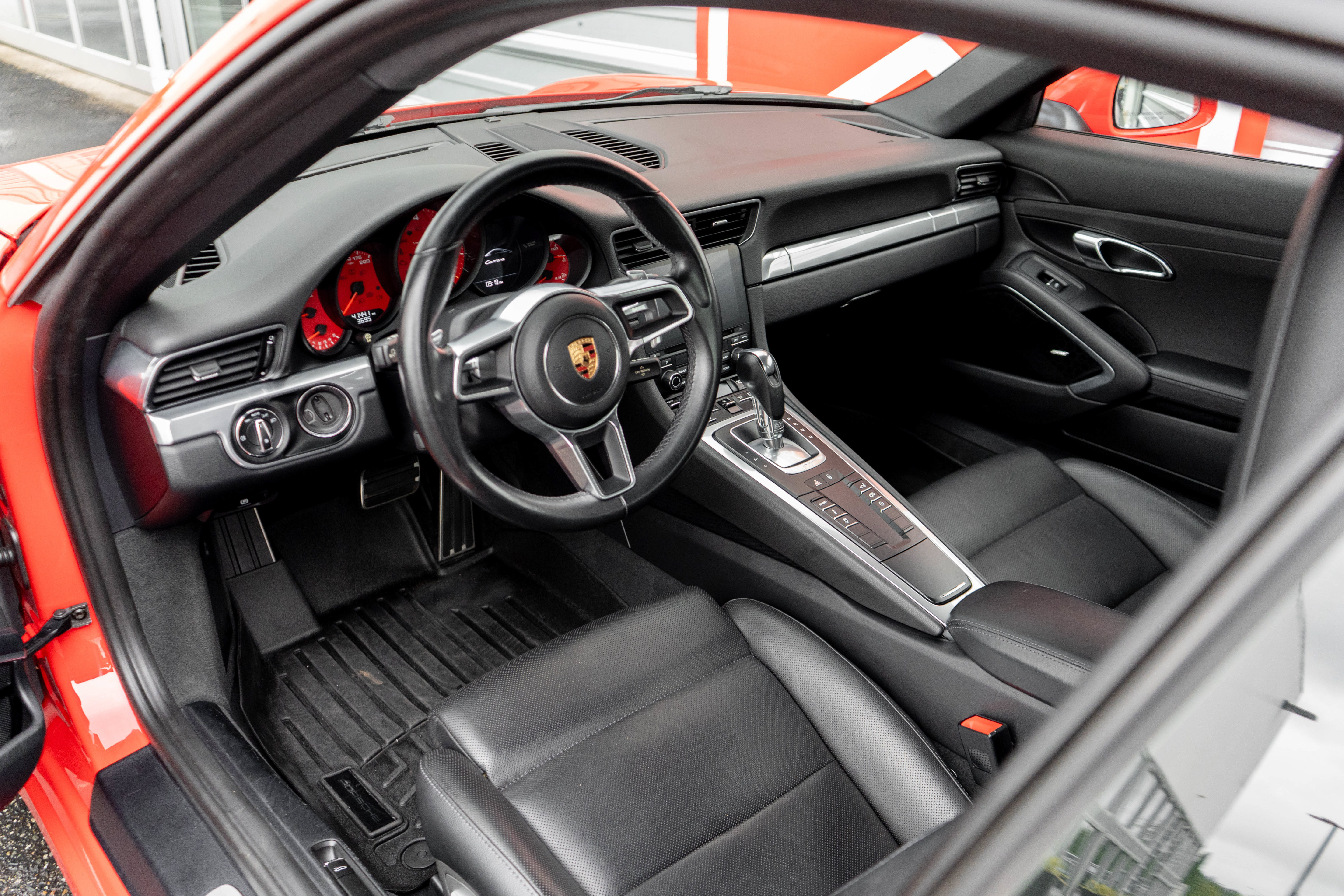 Used 2018 Porsche 911 Carrera RWD image 9