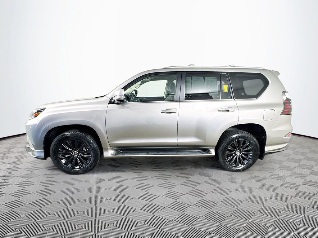 Used 2023 Lexus GX 460 Premium w/ Accessory Package AWD/4WD image 8