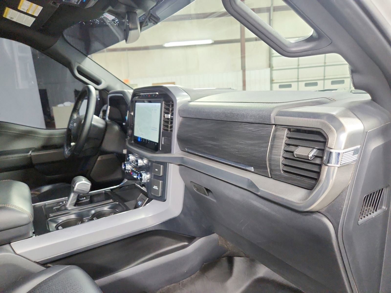 Used 2024 Ford F150 Lariat w/ Tow/Haul Package image 38