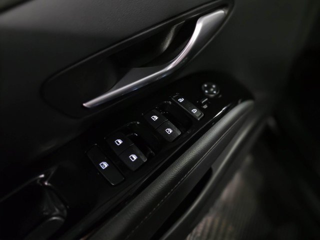 Used 2023 Hyundai Tucson Limited image 32