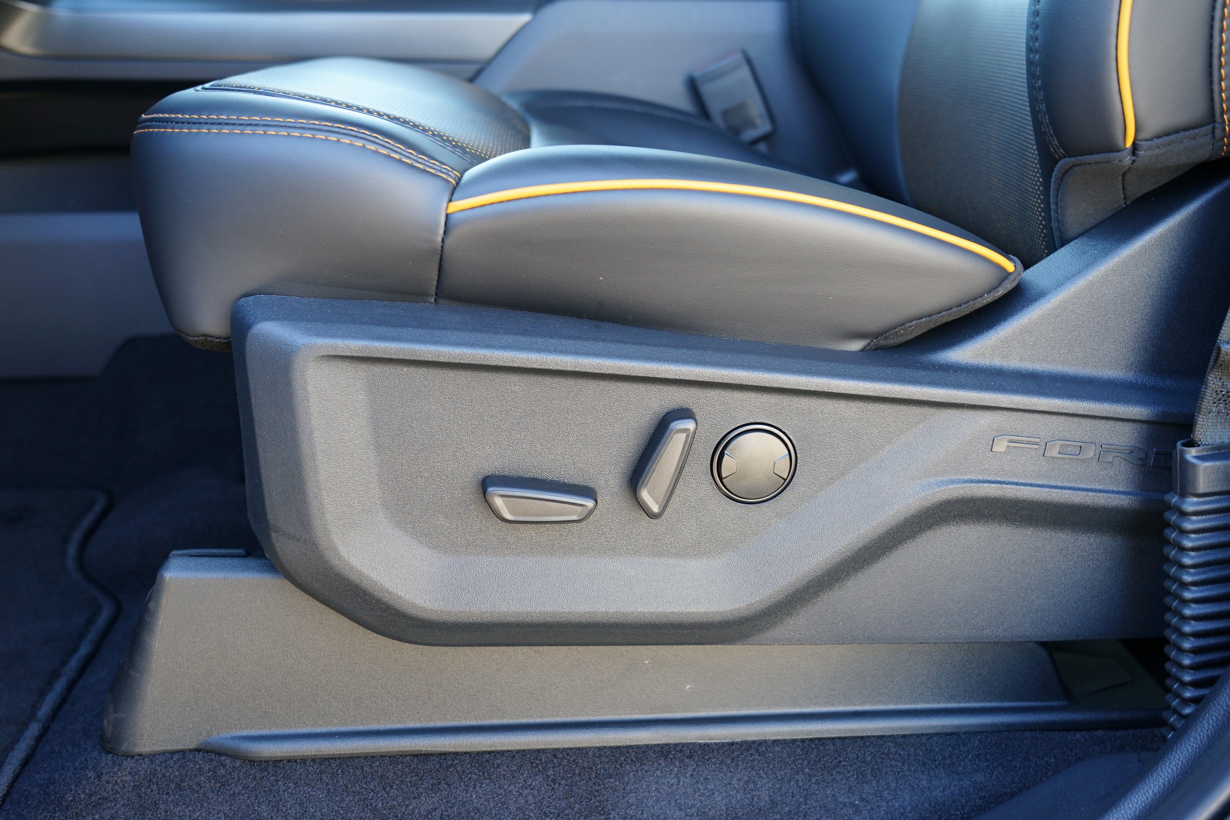 New 2025 Ford F150 Tremor w/ Equipment Group 402A High image 18