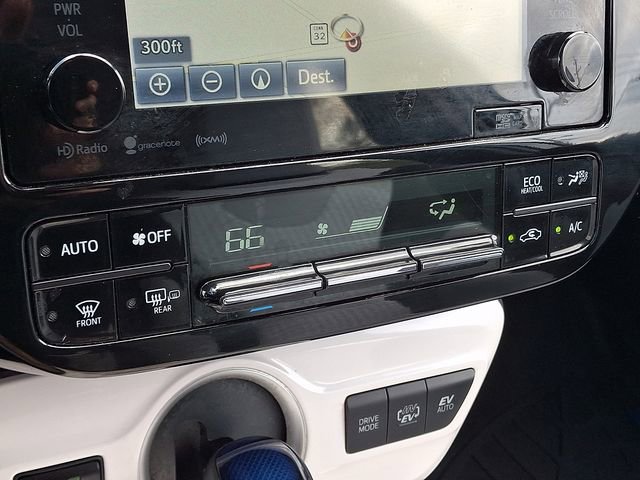 Used 2017 Toyota Prius Prime Plus w/ Protection Package FWD image 16