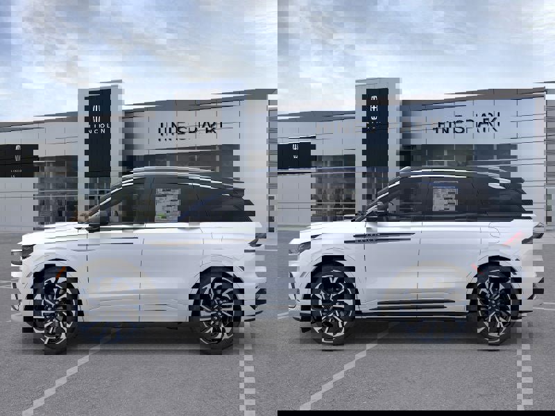 New 2026 Lincoln Nautilus Black Label image 3