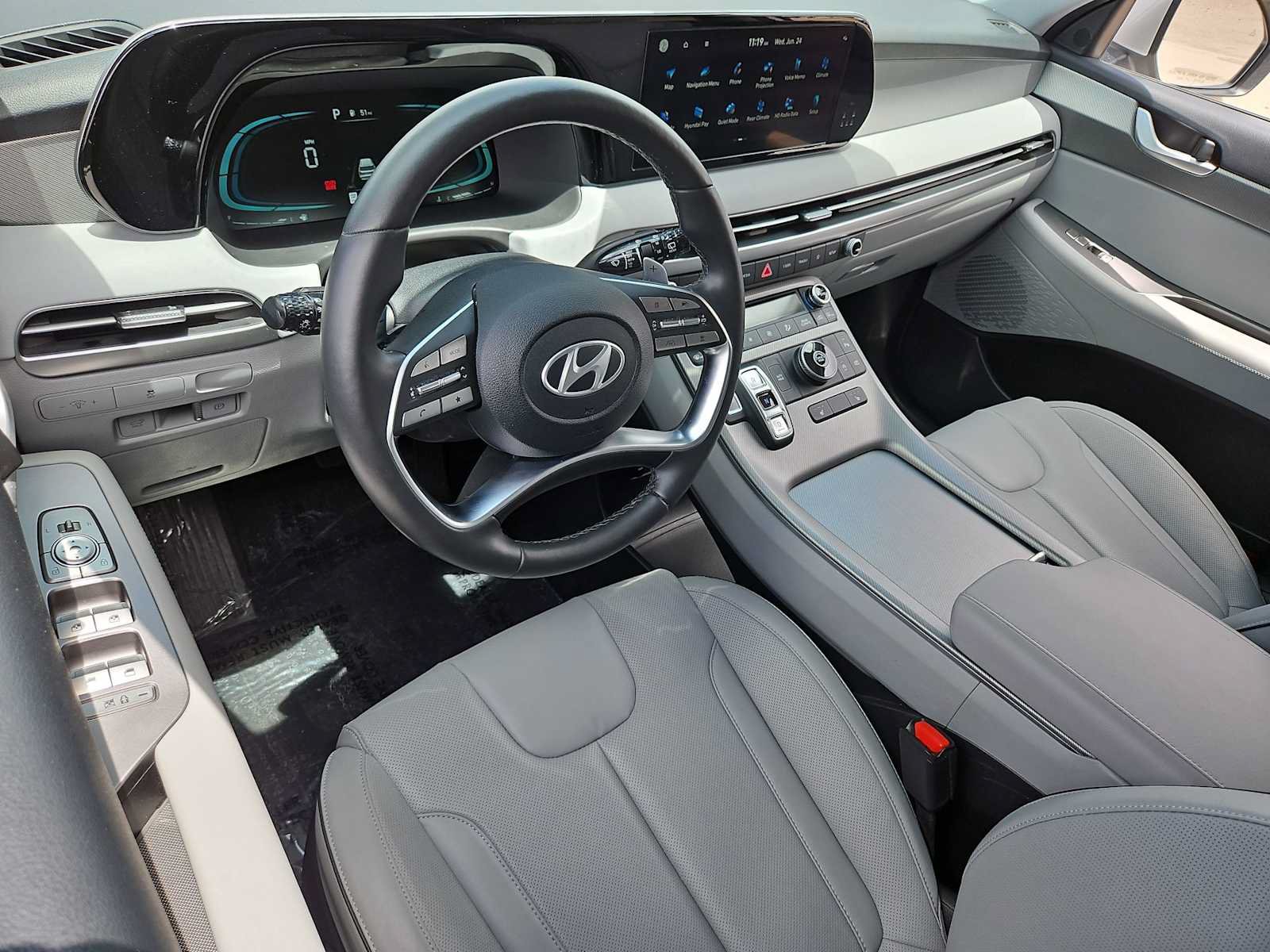 Certified 2025 Hyundai Palisade SEL FWD image 10