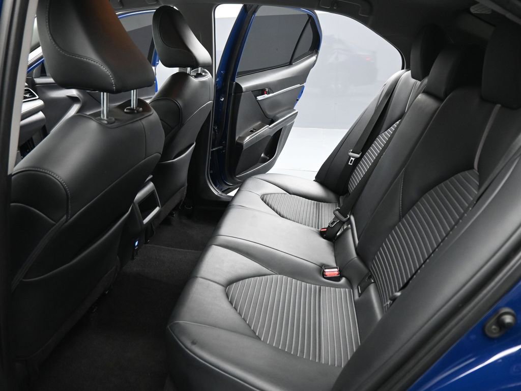 Used 2023 Toyota Camry SE w/ Cold Weather Package image 16