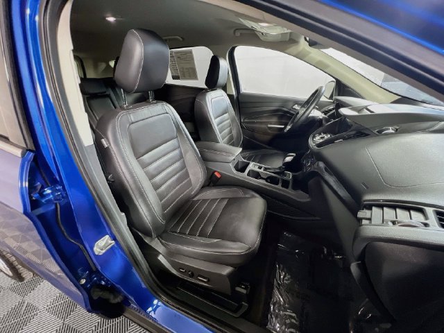 Used 2018 Ford Escape Titanium w/ Ford Safe & Smart Package FWD image 30