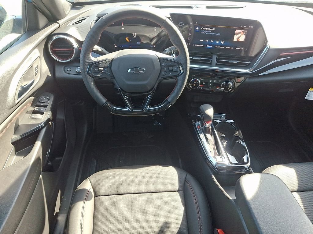 New 2026 Chevrolet Trax RS w/ Sunroof Package FWD image 11