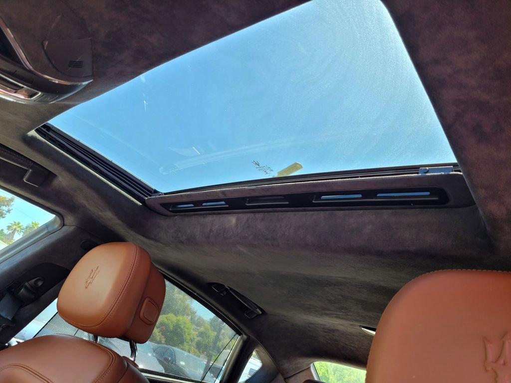 Used 2018 Maserati Quattroporte S GranLusso image 19