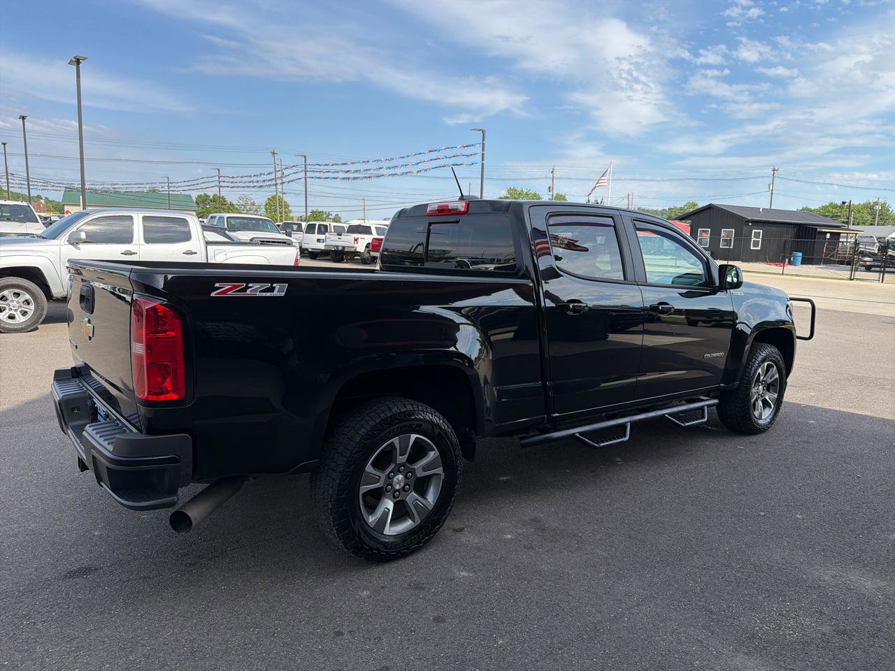 Used 2018 Chevrolet Colorado Z71 AWD/4WD image 4