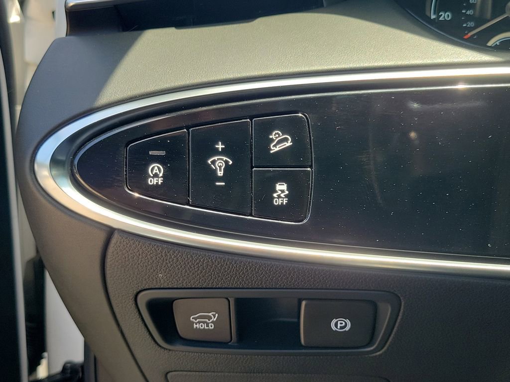 Certified 2025 Genesis GV70 2.5T AWD/4WD image 21