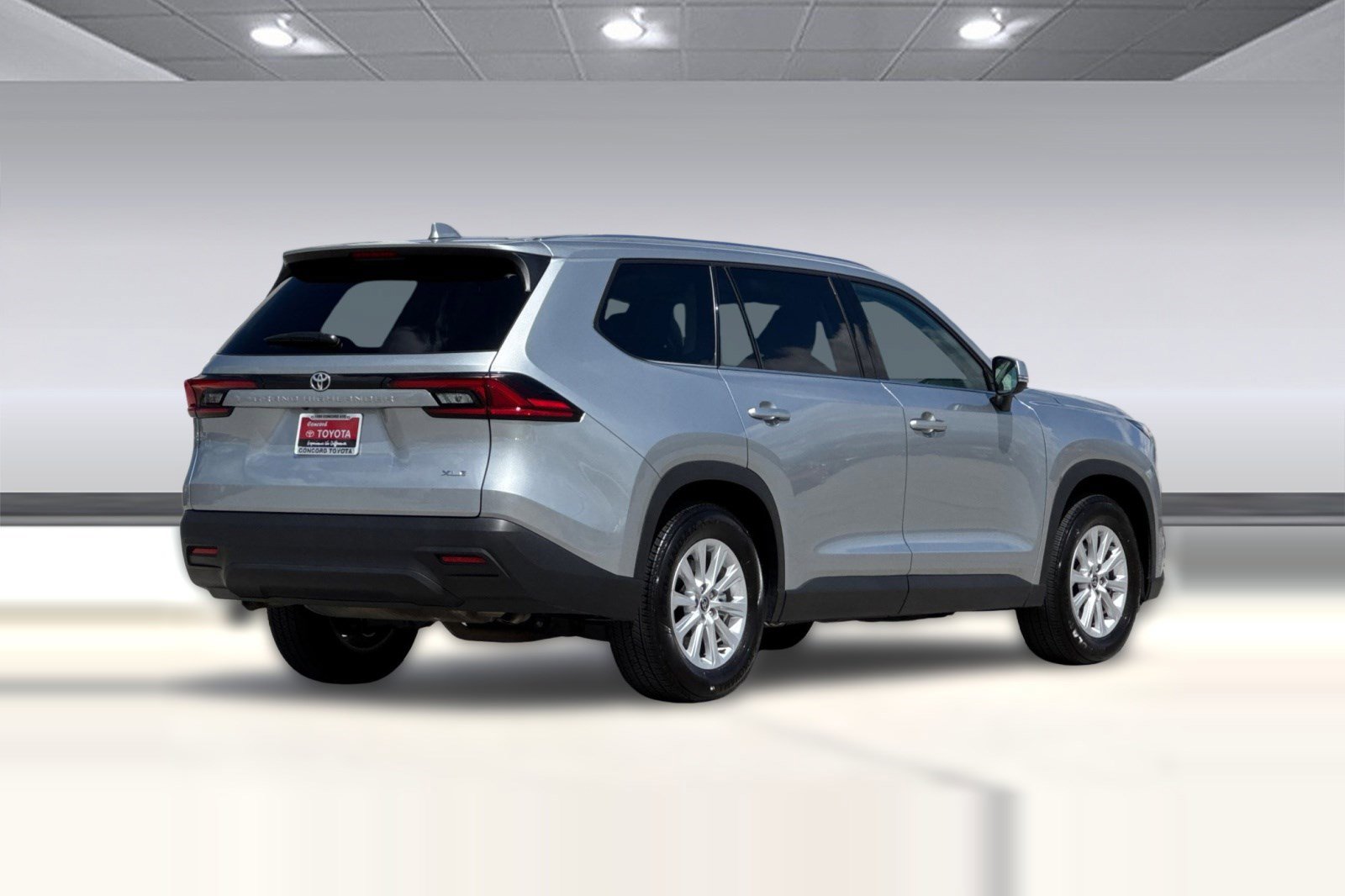 Used 2025 Toyota Grand Highlander FWD image 9