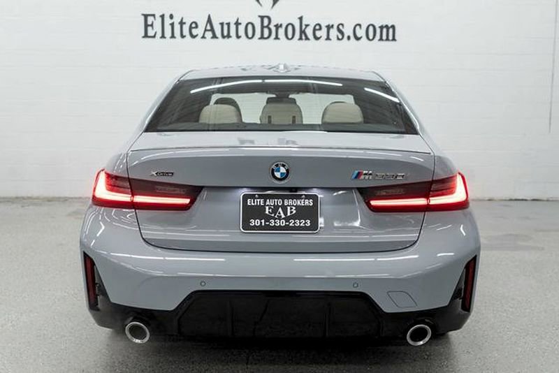 Used 2025 BMW 330i xDrive w/ M-Sport Package image 4