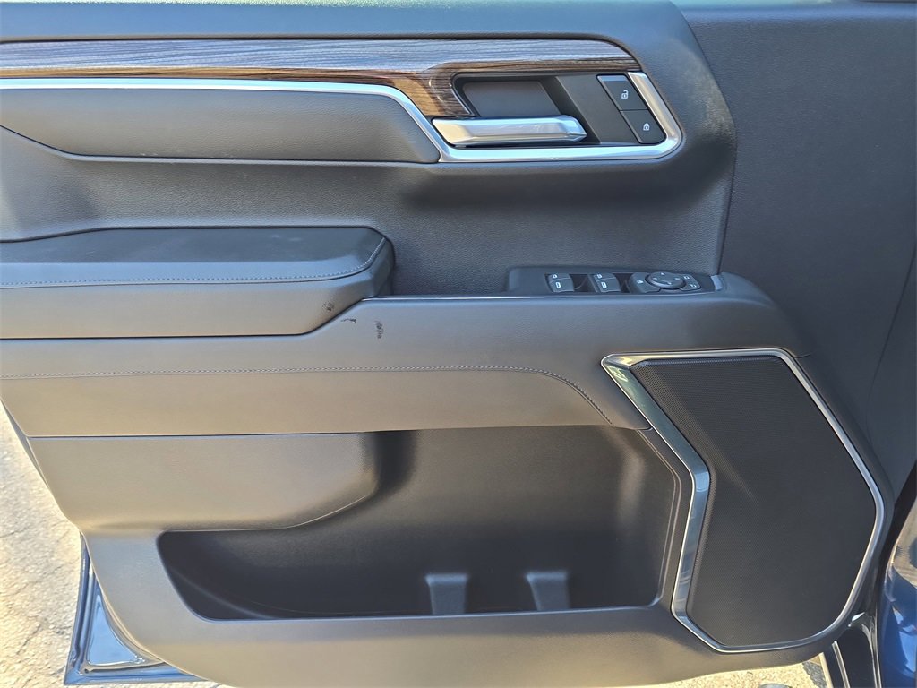 Used 2022 Chevrolet Silverado 1500 LT w/ Protection Package image 12