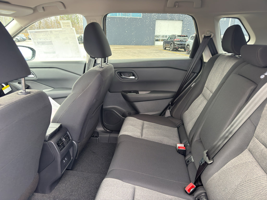New 2026 Nissan Rogue SV image 31