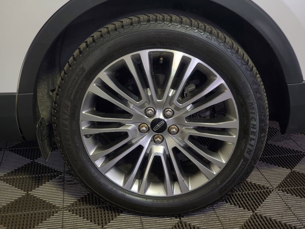 Used 2018 Lincoln MKX Reserve w/ Driver Assistance Package AWD/4WD image 5