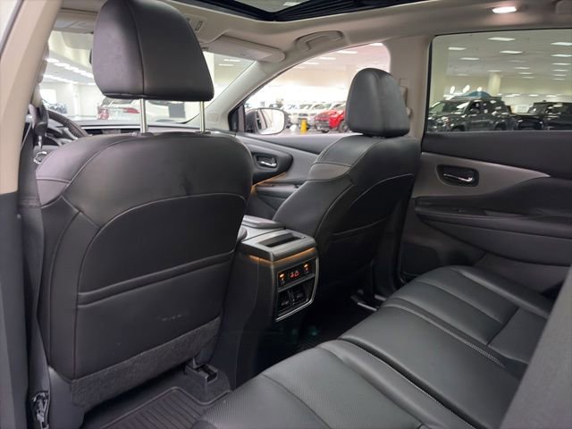 Used 2022 Nissan Murano SL w/ SL Moonroof Package FWD image 13