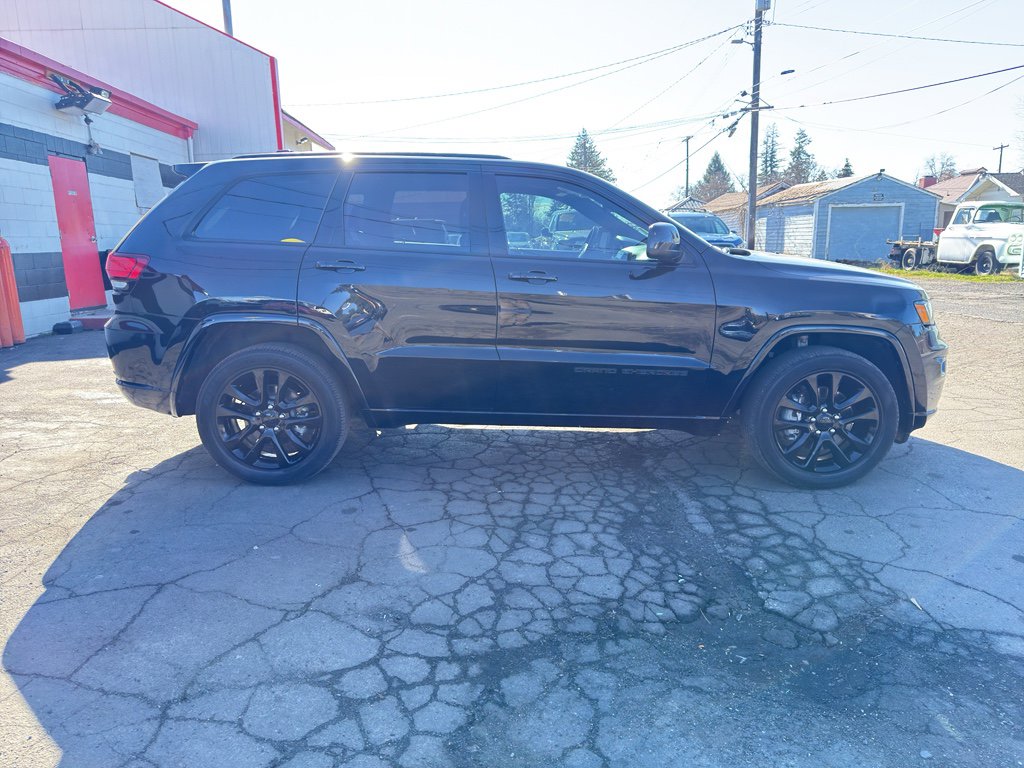 Used 2021 Jeep Grand Cherokee Laredo X image 7