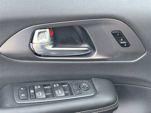 New 2026 Chrysler Pacifica Select image 16