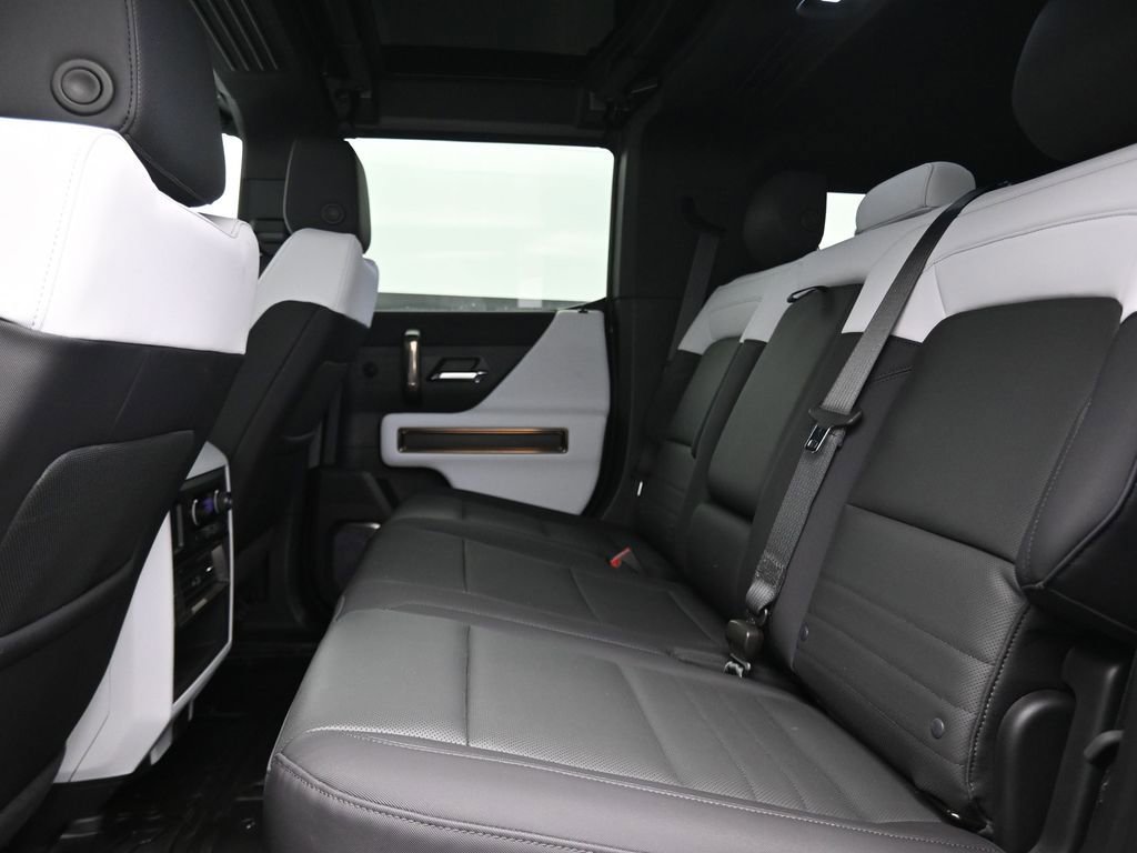 Used 2025 GMC Hummer EV 2X image 18