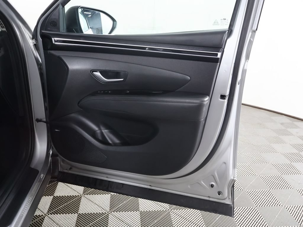 Used 2023 Hyundai Tucson Limited AWD/4WD image 28