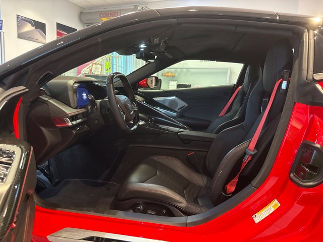 Used 2024 Chevrolet Corvette Z06 RWD image 8