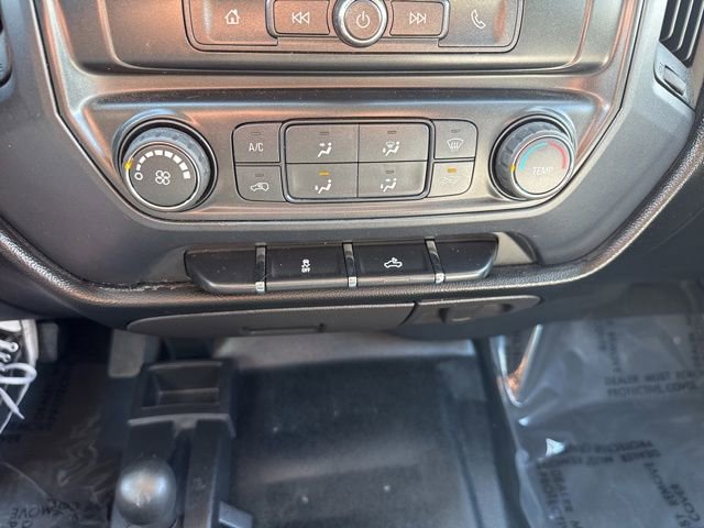Used 2018 Chevrolet Silverado 1500 W/T AWD/4WD image 18