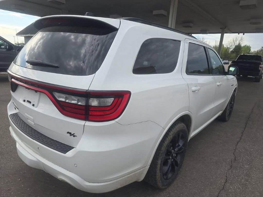 Used 2025 Dodge Durango R/T w/ Blacktop Package AWD/4WD image 4