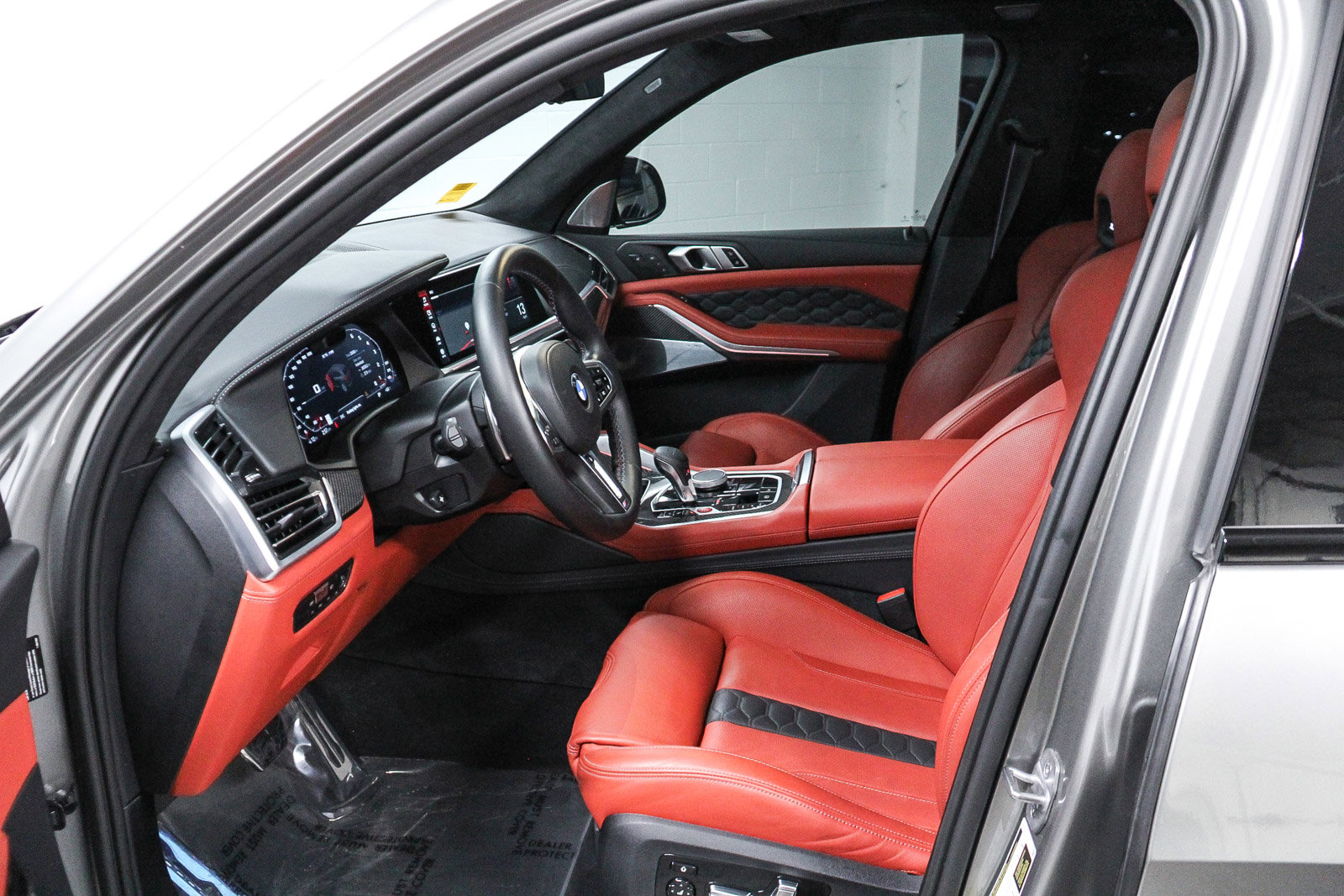 Used 2023 BMW X5 M w/ Competition Package image 19