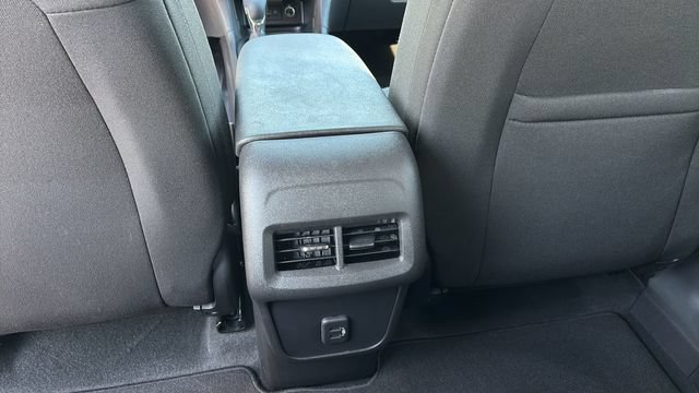 Used 2024 Chevrolet Equinox LT FWD image 20