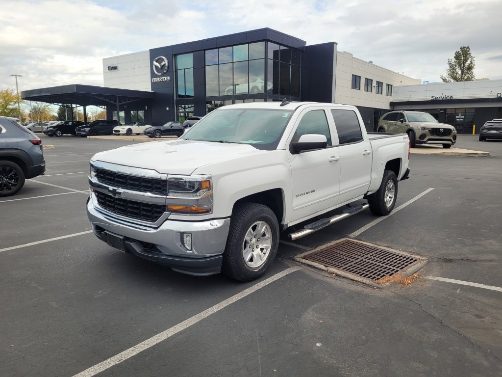 Used 2018 Chevrolet Silverado 1500 LT w/ All Star Edition AWD/4WD image 11