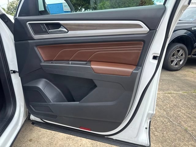 Used 2022 Volkswagen Atlas SEL AWD/4WD image 18