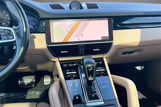 Used 2021 Porsche Cayenne S image 6