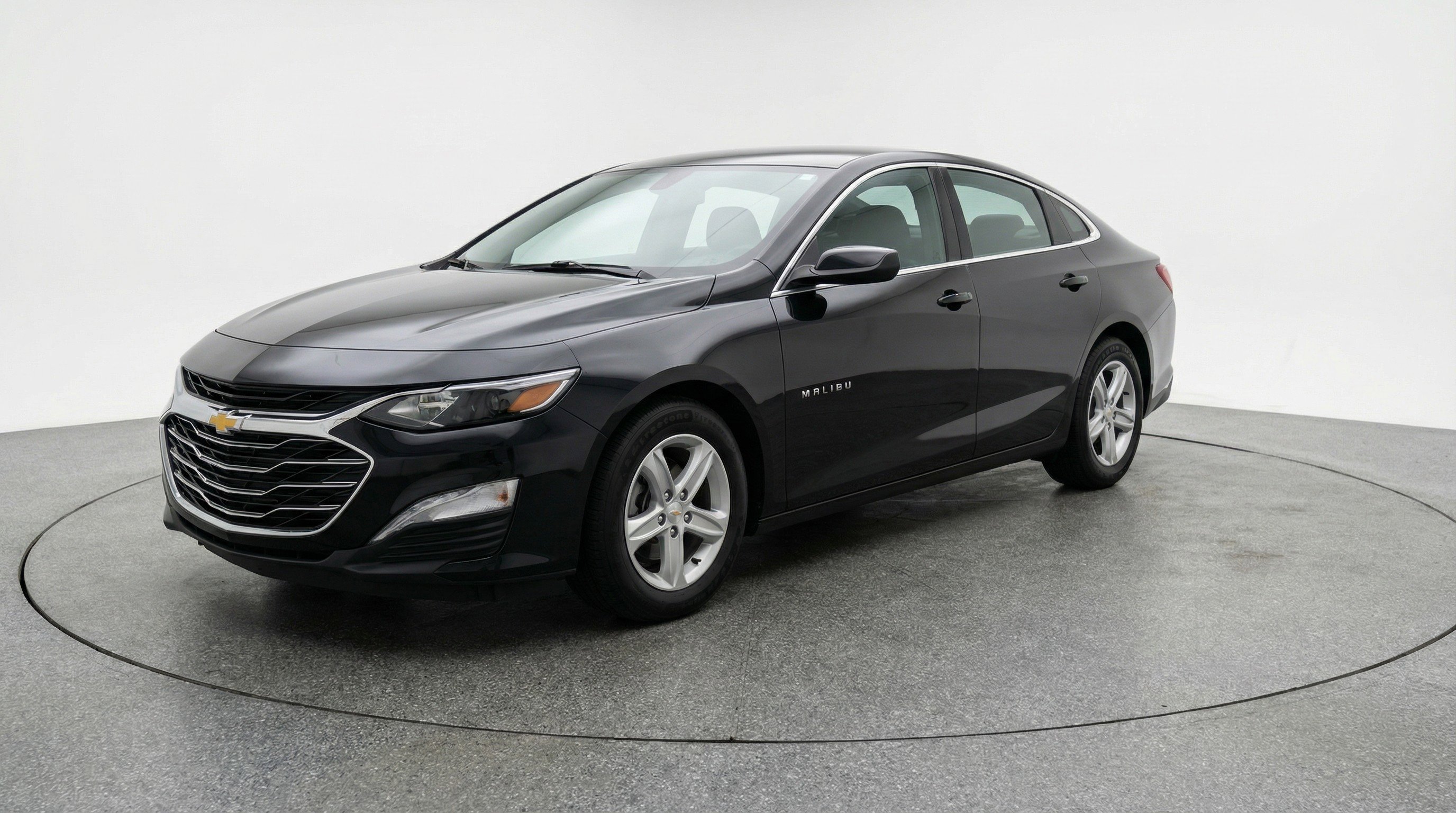 Used 2024 Chevrolet Malibu LT FWD image 3