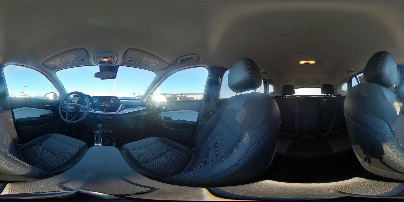 Used 2025 Chevrolet Trax LT FWD image 43