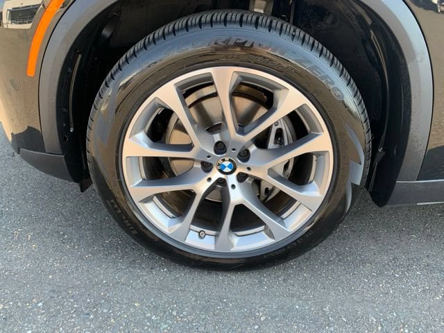 Used 2024 BMW X5 xDrive40i w/ Premium Package AWD/4WD image 12