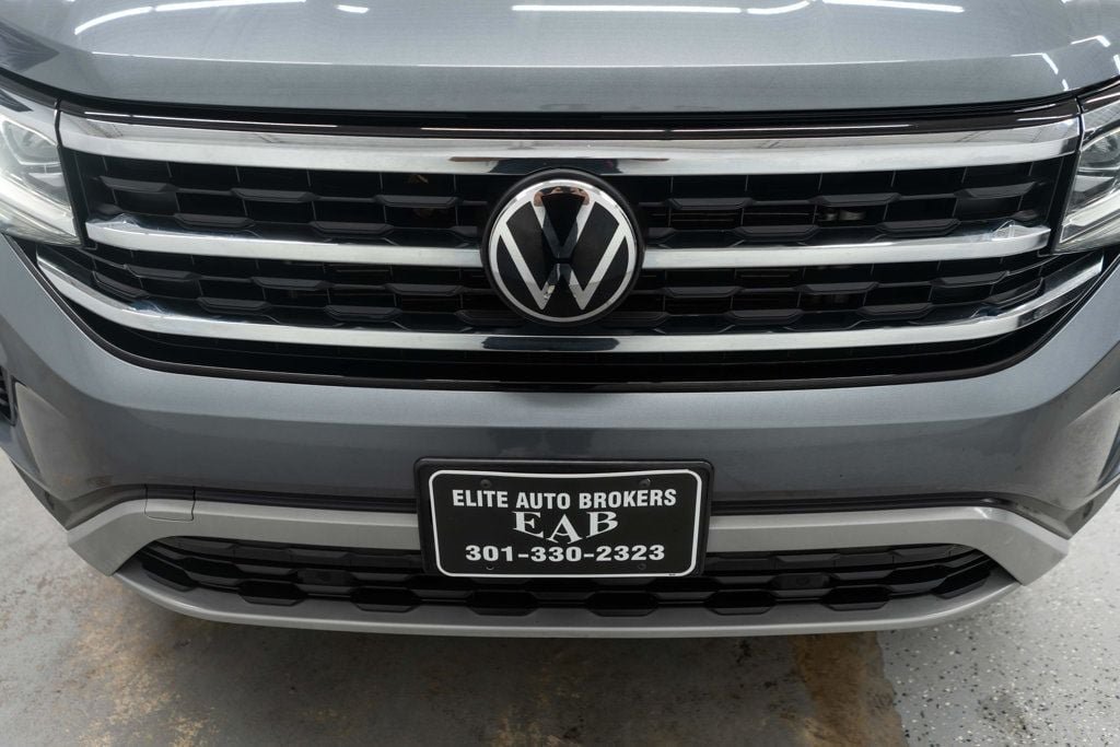 Used 2023 Volkswagen Atlas Cross Sport SE w/ Black Wheel Package AWD/4WD image 40