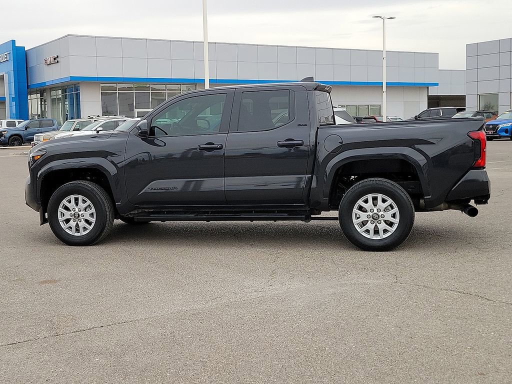 Used 2025 Toyota Tacoma SR5 image 6