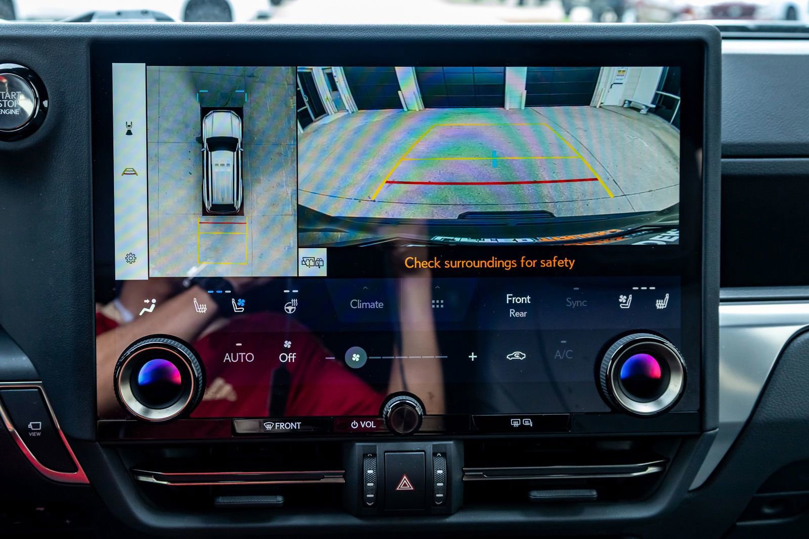 Used 2024 Lexus GX 550 w/ Accessory Package (2T) AWD/4WD image 25