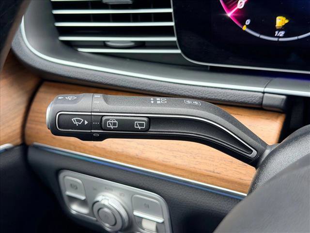 Used 2025 Mercedes-Benz GLE 350 4MATIC w/ Winter Package image 20