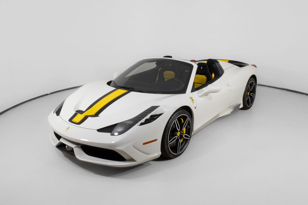 Certified 2015 Ferrari 458 Speciale A RWD image 2
