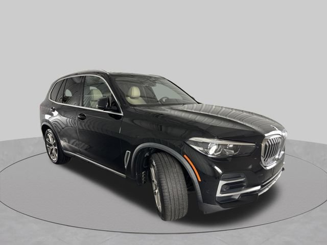 Used 2022 BMW X5 sDrive40i w/ Premium Package RWD image 4